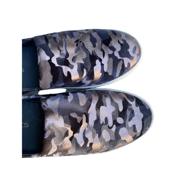J/Slides Ariana Women's Slip On's Camo | Size: 7.5 - Picture 3 of 15